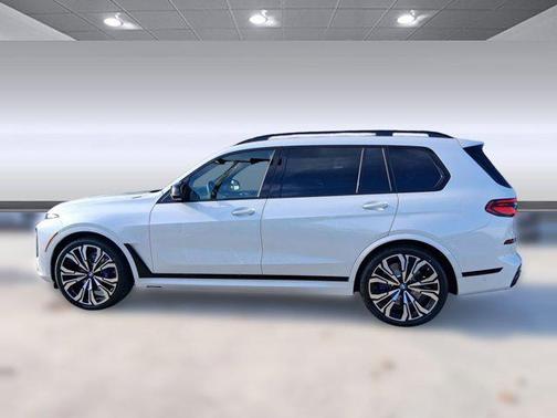 2026 BMW X7 M60i