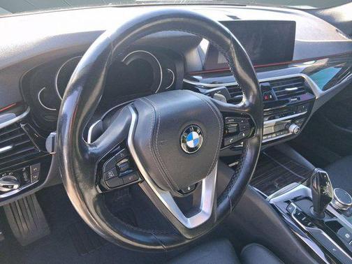 2019 BMW 530 xDrive