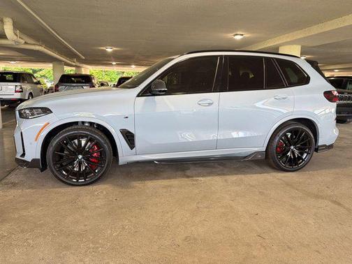 Brooklyn Grey Metallic 2026 BMW X5 M60i