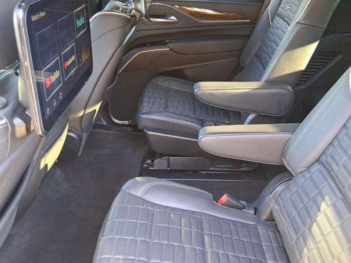 2024 Cadillac Escalade Sport Platinum