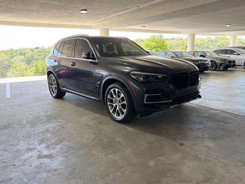 Dark Graphite Metallic 2023 BMW X5 xDrive40i