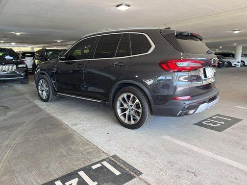 Dark Graphite Metallic 2023 BMW X5 xDrive40i