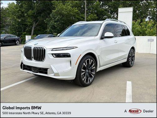 Mineral White Metallic 2024 BMW X7 xDrive40i