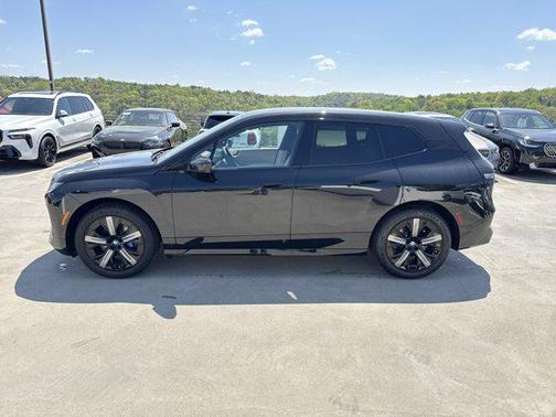 2025 BMW iX xDrive50