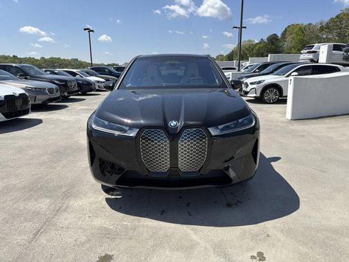 2025 BMW iX xDrive50