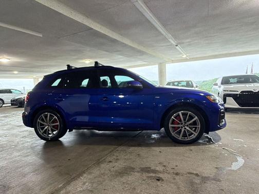 Ultra Blue Metallic 2025 Audi Q5 55 S line Premium Plus