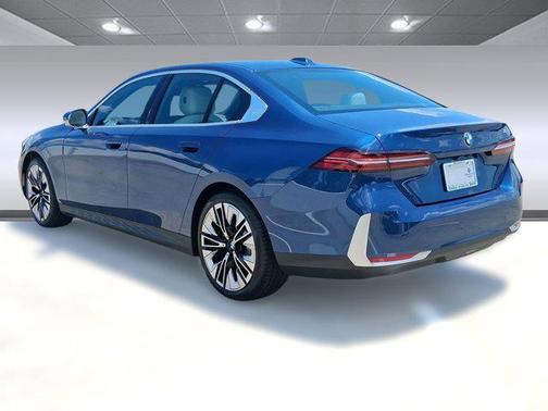 2026 BMW 530 i