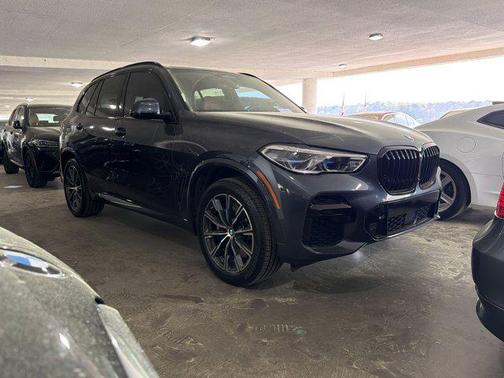 Arctic Grey Metallic 2022 BMW X5 M50i