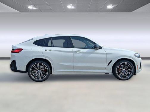2023 BMW X4 M40i