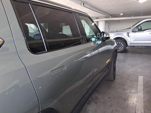 2022 Rivian R1S Launch Edition
