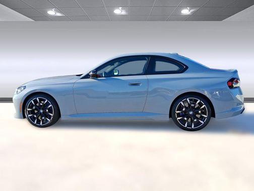 2025 BMW M240 i