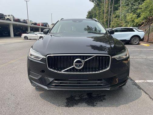 2021 Volvo XC60 T5 Momentum