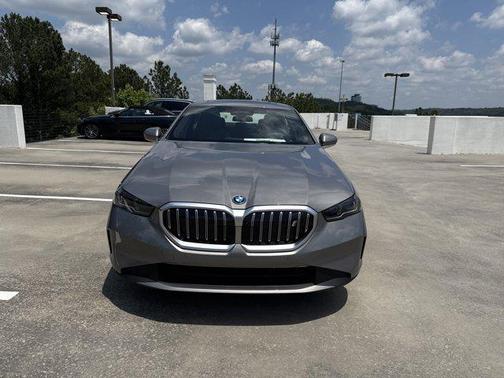 2025 BMW i5 eDrive40