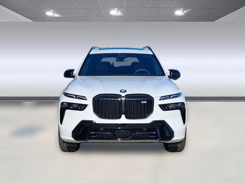 2026 BMW X7 M60i