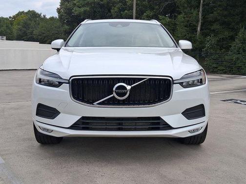 2021 Volvo XC60 T5 Momentum