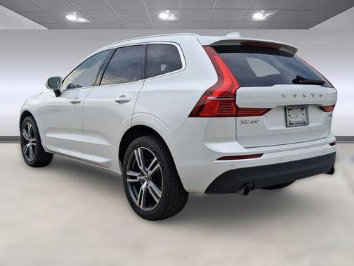 2021 Volvo XC60 T5 Momentum