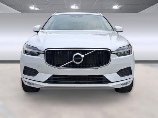 2021 Volvo XC60 T5 Momentum