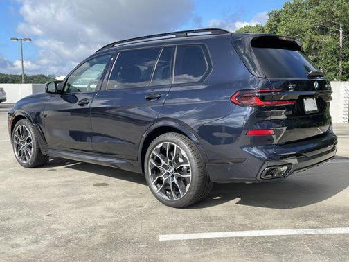 2026 BMW X7 M60i