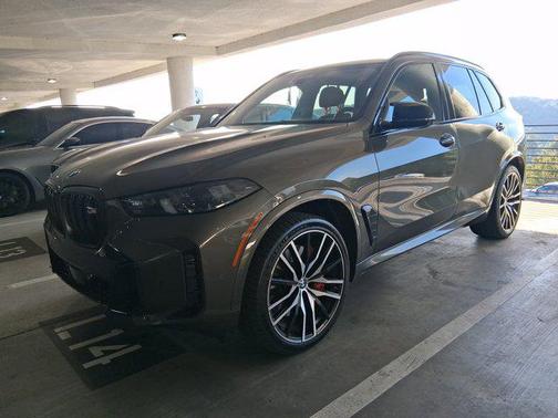 2024 BMW X5 M60i
