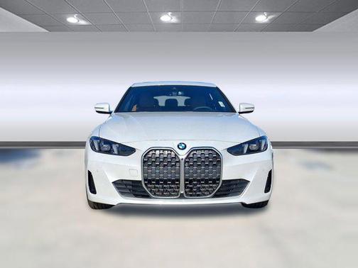 Mineral White Metallic 2026 BMW 430 Gran Coupe i
