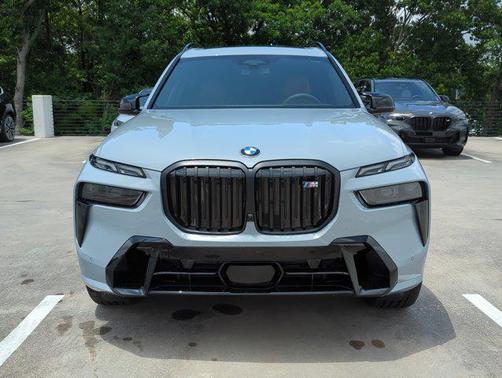 2026 BMW X7 M60i