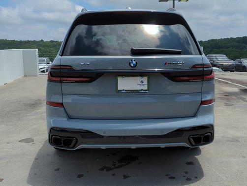 2026 BMW X7 M60i