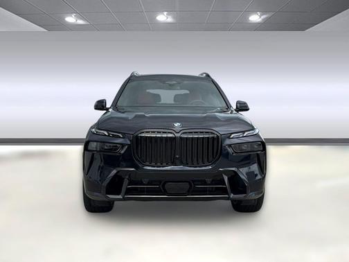 Carbon Black Metallic 2027 BMW X7 xDrive40i