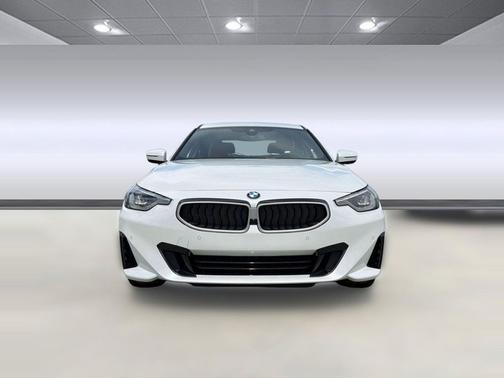 Mineral White Metallic 2026 BMW 230 230i