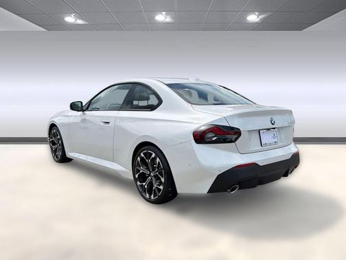 Mineral White Metallic 2026 BMW 230 230i