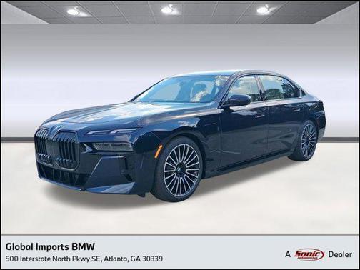 2026 BMW 750e i xDrive
