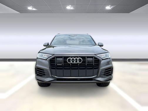 Samurai Gray Metallic 2022 Audi Q7 55 Premium Plus