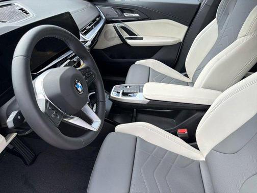 2026 BMW X2 xDrive28i
