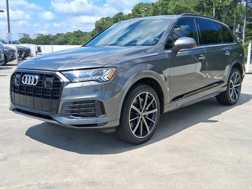 2020 Audi Q7 55 Premium Plus