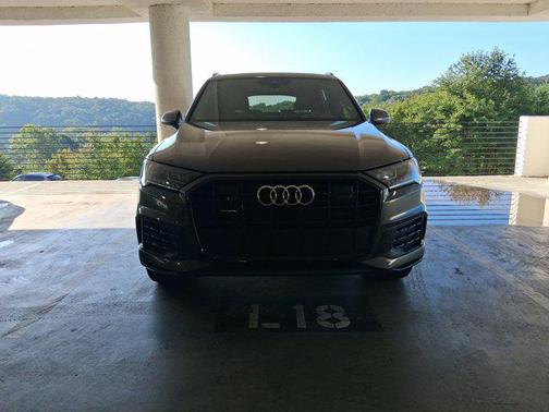 2020 Audi Q7 55 Premium Plus