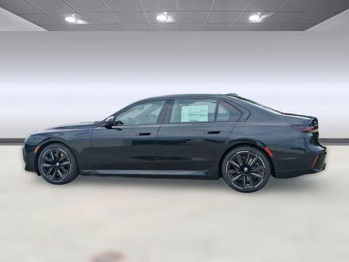 Black Sapphire Metallic 2026 BMW i7 eDrive50
