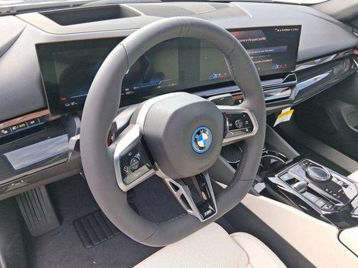 2026 BMW i5 xDrive40