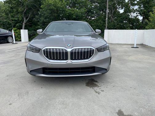 2026 BMW 530 i