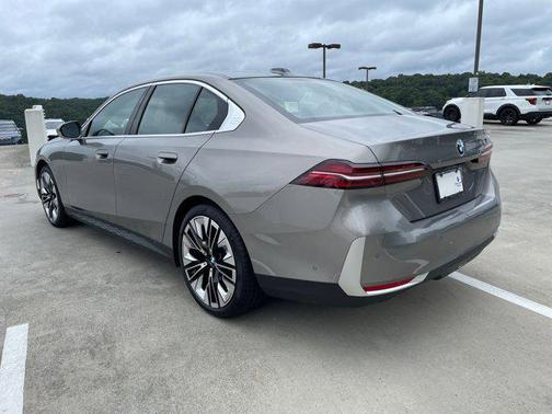 2026 BMW 530 i