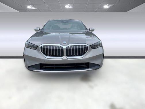 2026 BMW 530 i