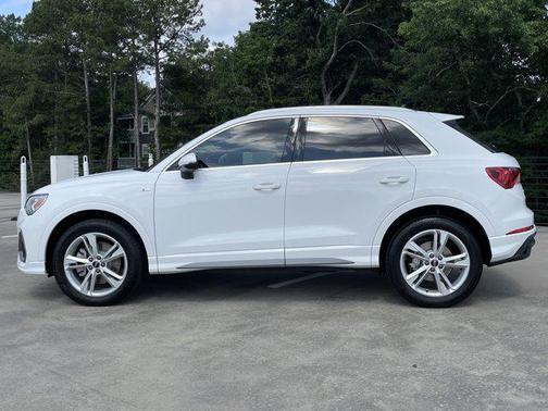 2024 Audi Q3 Premium 45 TFSI S line quattro Tiptronic