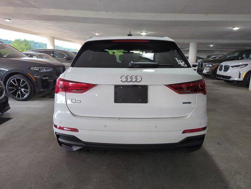 2024 Audi Q3 Premium 45 TFSI S line quattro Tiptronic