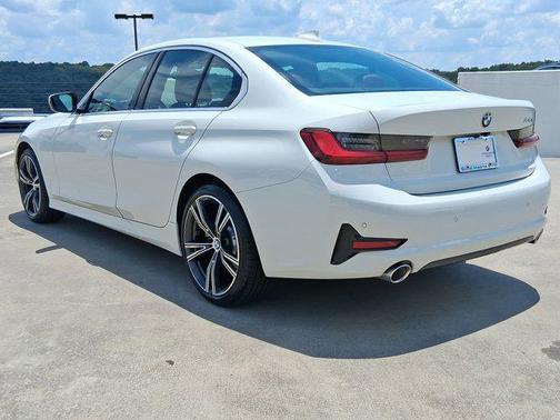 2022 BMW 330 330i