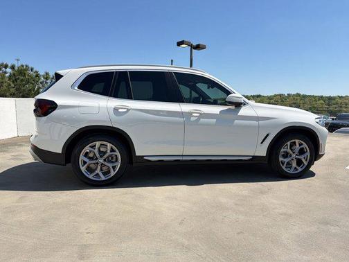 Alpine White 2022 BMW X3 sDrive30i