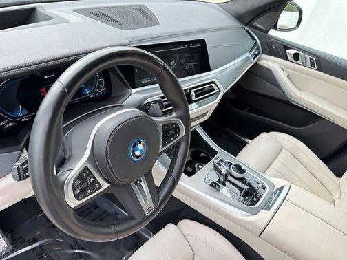 Carbon Black Metallic 2023 BMW X5 PHEV xDrive45e