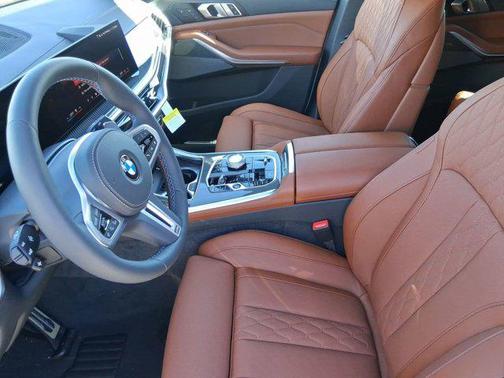 2026 BMW X7 M60i