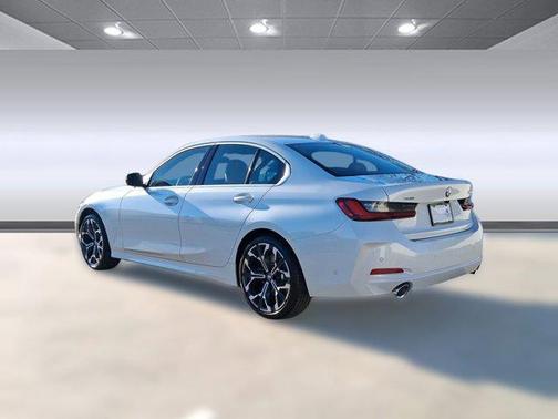 Mineral White Metallic 2026 BMW 330 xDrive NA