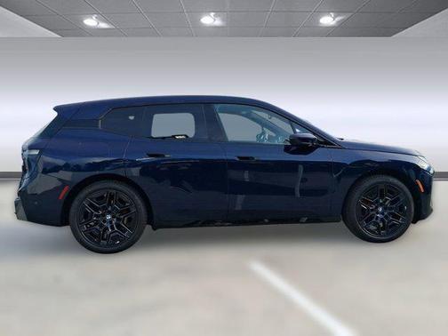 2026 BMW iX xDrive60