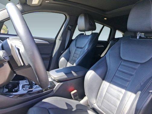 2019 BMW X4 xDrive30i