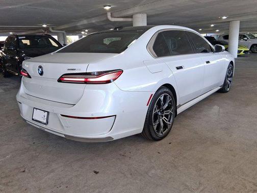 2024 BMW i7 eDrive50