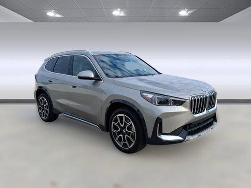 Space Silver Metallic 2026 BMW X1 xDrive28i